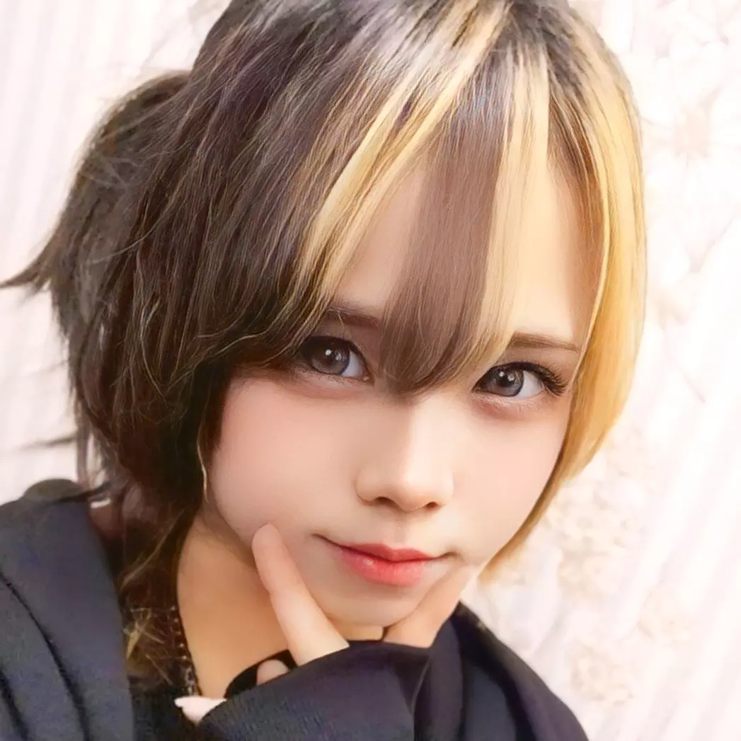 オタクしゅな。さん(笑)