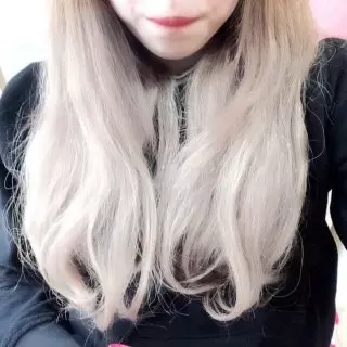 ８月