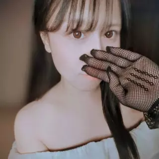 a girl from live-de55 https://picture2.livede55.com/images/p5-1434187655