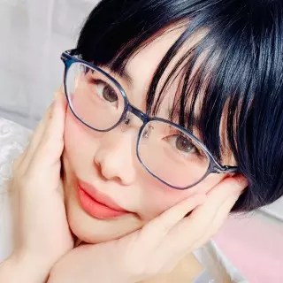 a girl from live-de55 https://picture2.livede55.com/images/p5-1435136757