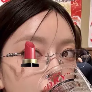 a girl from live-de55 https://picture2.livede55.com/images/p5-1435416040