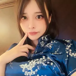 a girl from live-de55 https://picture2.livede55.com/images/p5-1435988686