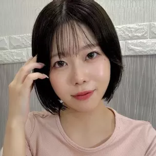 a girl from live-de55 https://picture2.livede55.com/images/p5-1436679350