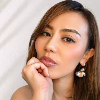 リナ